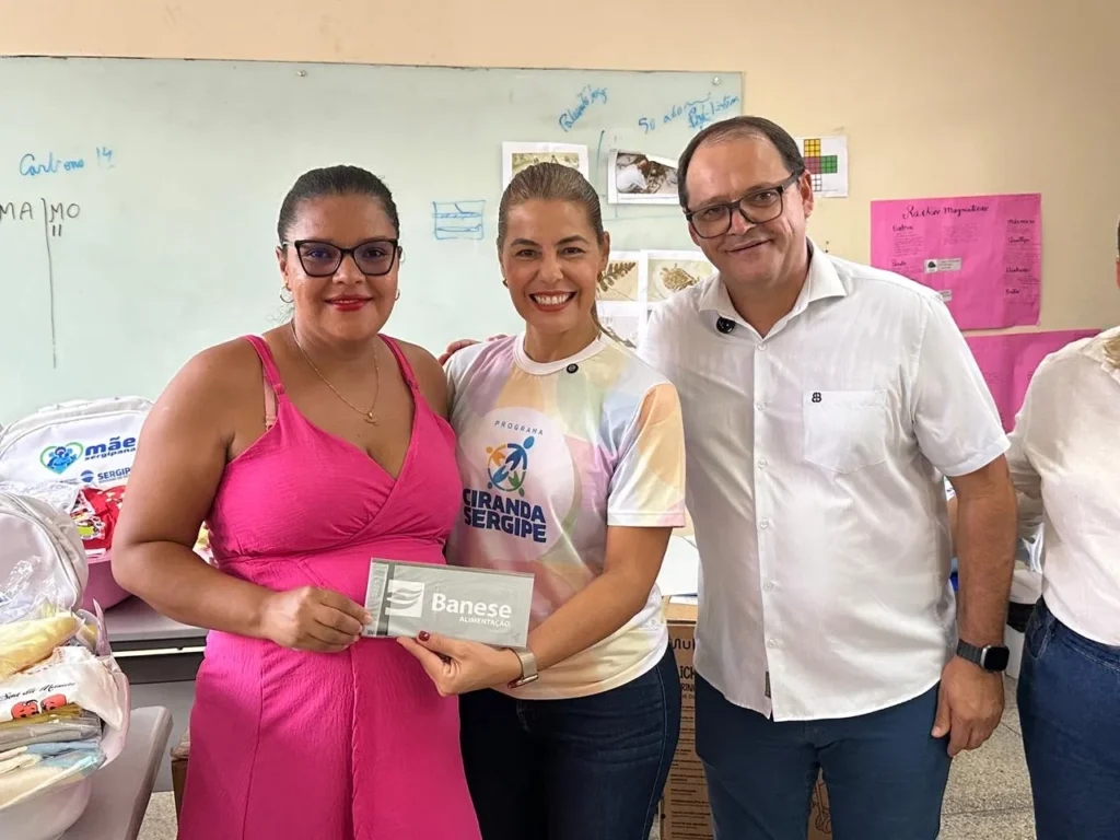 Secretaria de Estado da Assistência Social realiza entrega de cartões e kits de enxoval do programa Mãe Sergipana em Poço Verde