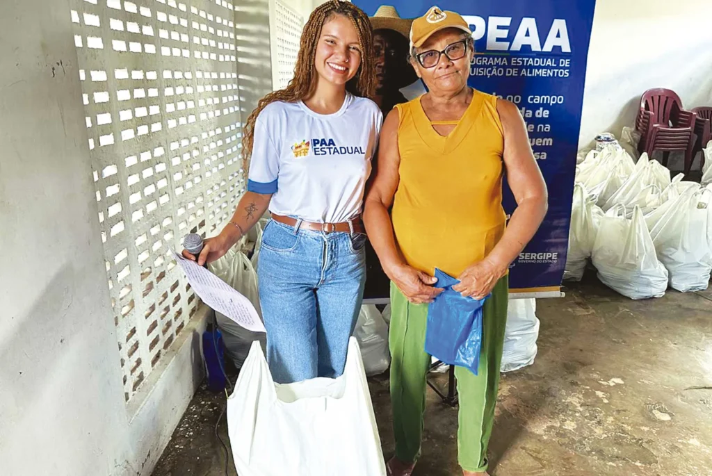 Governo de Sergipe distribui quase quatro toneladas de alimentos do PAA Estadual para famílias de Poço Verde