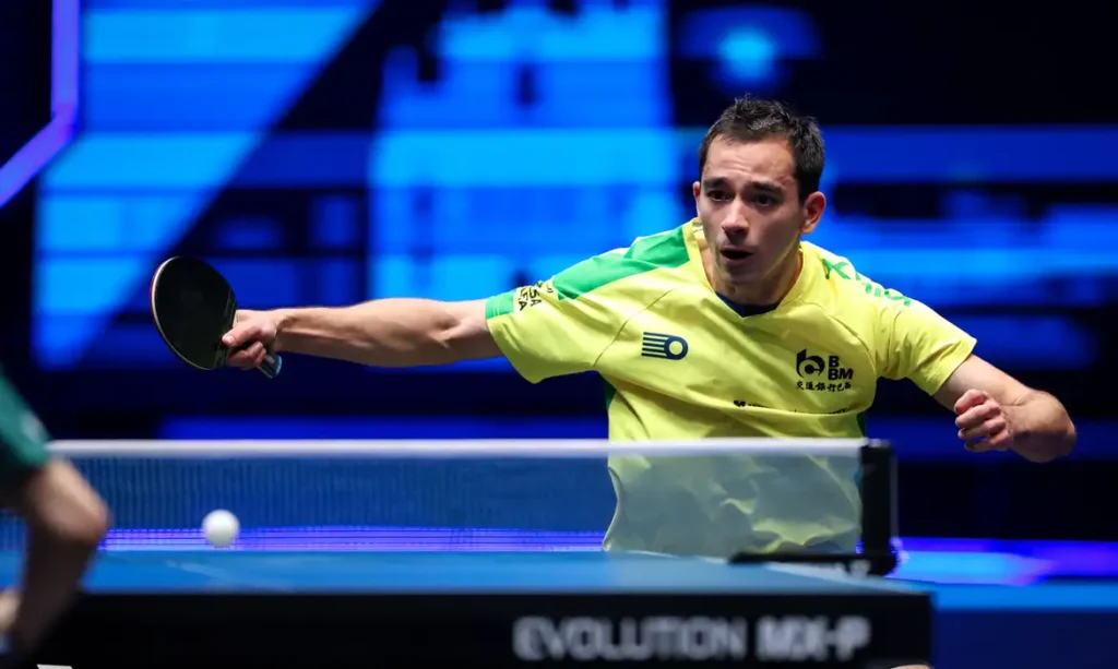 Em busca do bi, Calderano vence estreia na Copa do Mundo de Macau