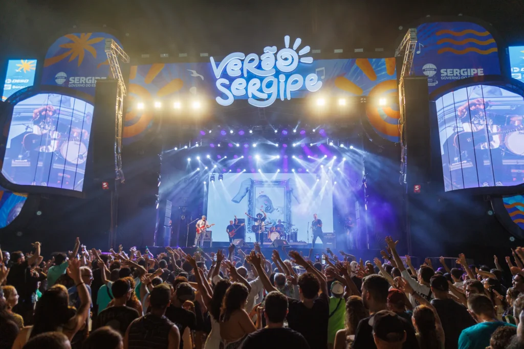 Segundo dia de Verão Sergipe 2026 na Barra dos Coqueiros reúne shows de Detonautas e Xanddy Harmonia