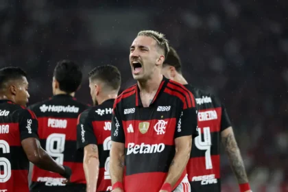 Flamengo derrota Remo por 3 a 0 e entra no G4 do Brasileiro