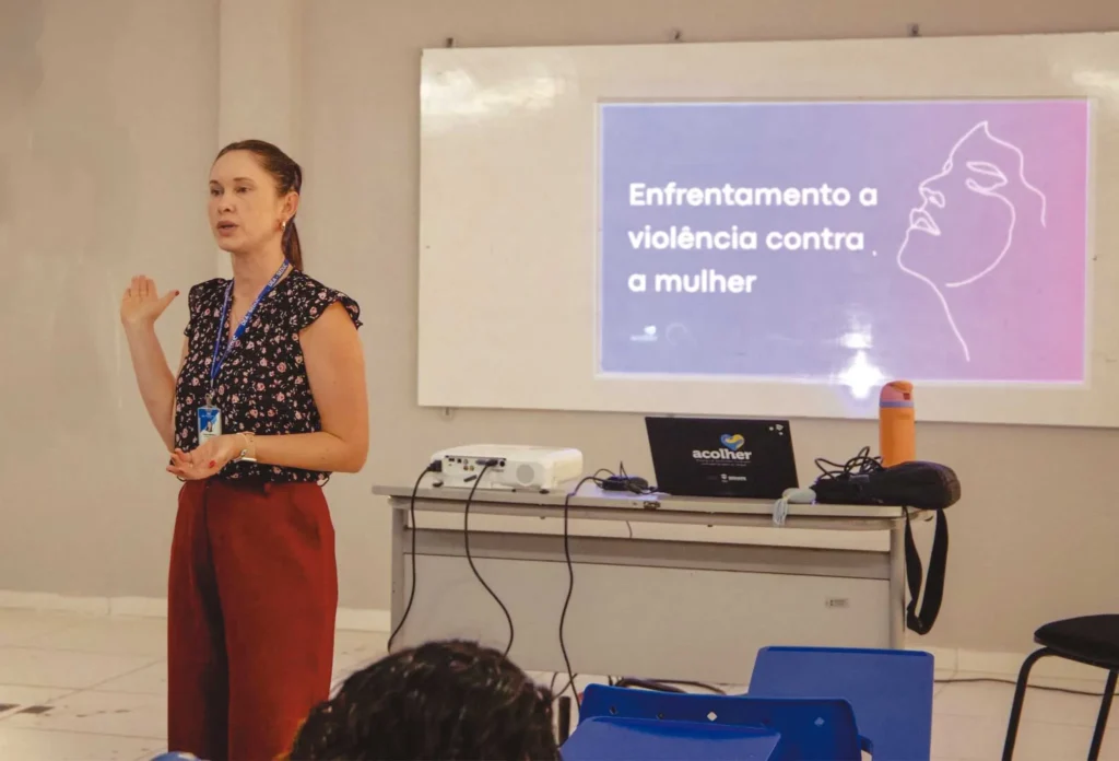 Escolas da rede pública estadual de ensino fortalecem campanhas de combate à violência contra a mulher