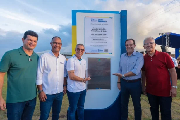 Governador Fábio Mitidieri acompanha entrega da Rodovia Carlos Pinna de Assis em São Cristóvão