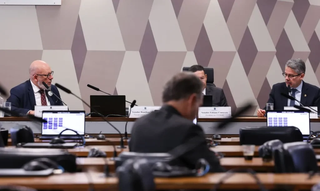 CPI do Crime Organizado convoca Ibaneis, Cláudio Castro e Campos Neto
