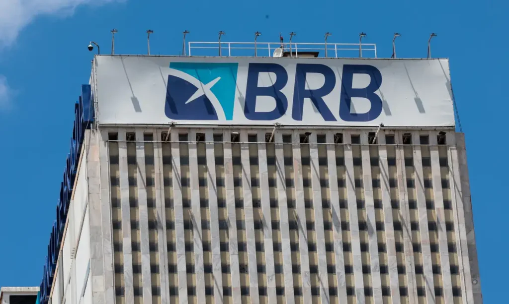 STF suspende julgamento sobre uso de imóveis públicos para salvar BRB
