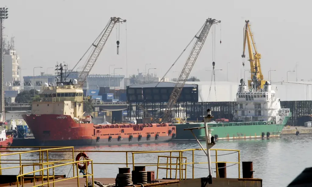 Justiça mantém liminar que derruba imposto na exportação de petróleo