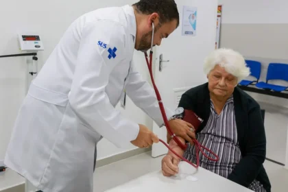 Vírus sincicial também traz risco para idosos, alertam especialistas