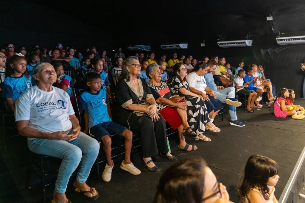 Vila da Páscoa 2026 reúne atrações para todas as idades e atrai público diverso em Aracaju