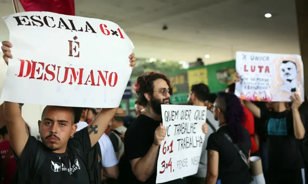Fim da escala 6×1 é principal bandeira nos atos do 1° de Maio no país