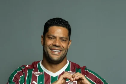 Fluminense anuncia a contratação do atacante Hulk