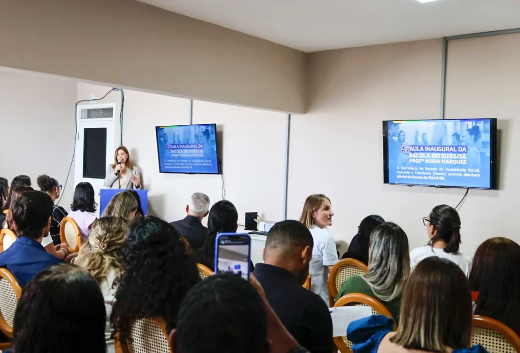 Seasic realiza aula inaugural da Escola do Suas  e reforça compromisso com a qualificação da assistência social