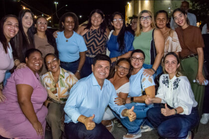 Valmir de Francisquinho participa de missa e procissão alusiva à Nossa Senhora de Fátima, em Socorro