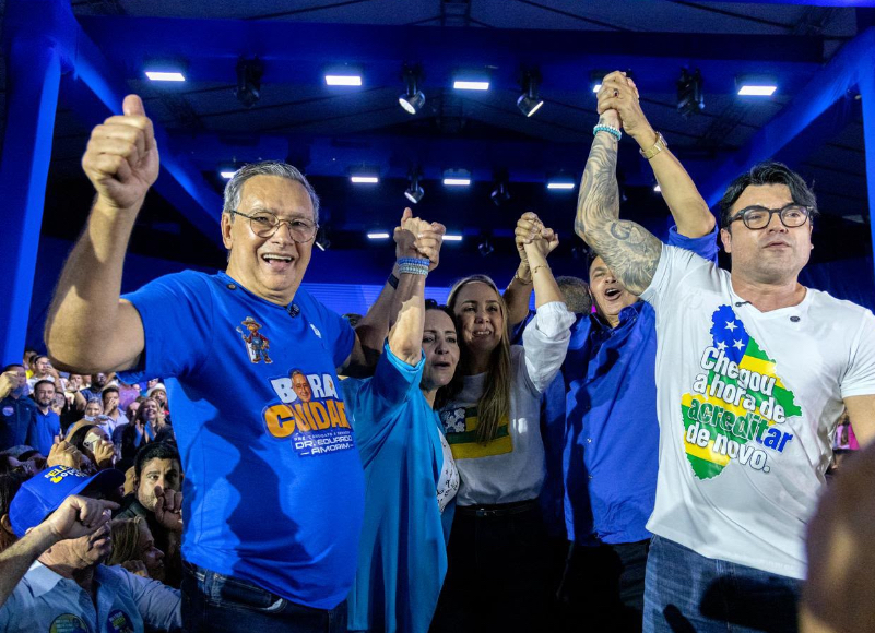 Eduardo Amorim oficializa pré-candidatura ao Senado Federal