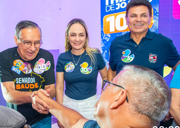 Eduardo Amorim participa de encontro com lideranças políticas e comunitárias no Conjunto Sol Nascente