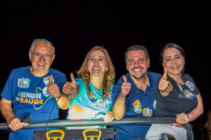 Na zona Norte de Aracaju, Eduardo Amorim reúne centenas de apoiadores