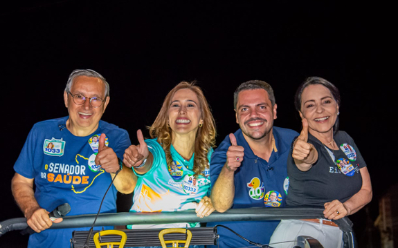 Na zona Norte de Aracaju, Eduardo Amorim reúne centenas de apoiadores